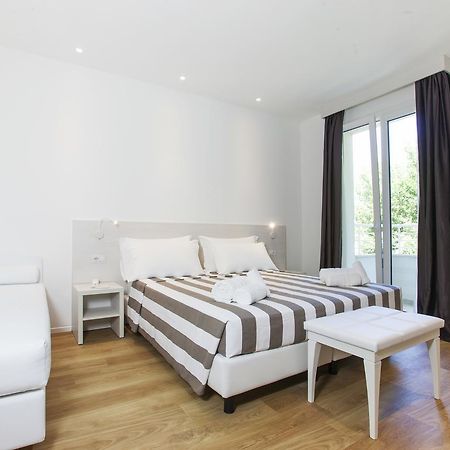Hotel Houston Suites Rimini Exterior foto